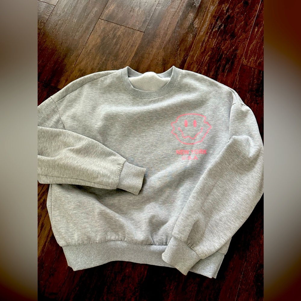 Unbranded preppy NYC USA sweatshirt